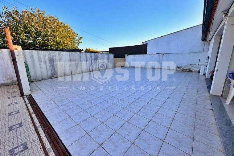 Apartamento T3 para Venda em Oiã Foto 18
