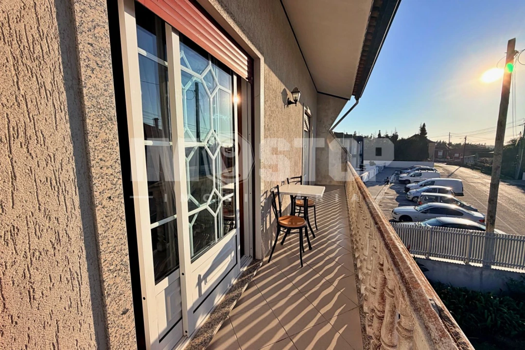 Apartamento T3 para Venda em Oiã Foto 3