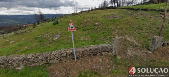 Terreno para Venda em Freigil e Miomães