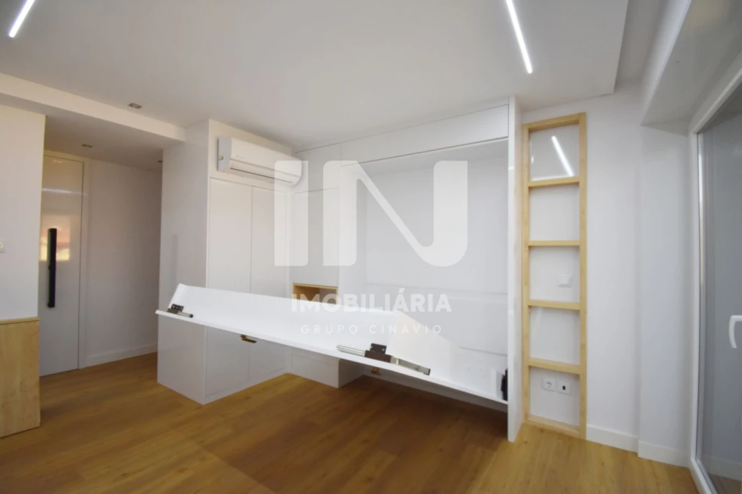 Apartamento T0 para Venda em Cedofeita, Santo Ildefonso, Sé, Miragaia, São Nicolau e Vitória Foto 4