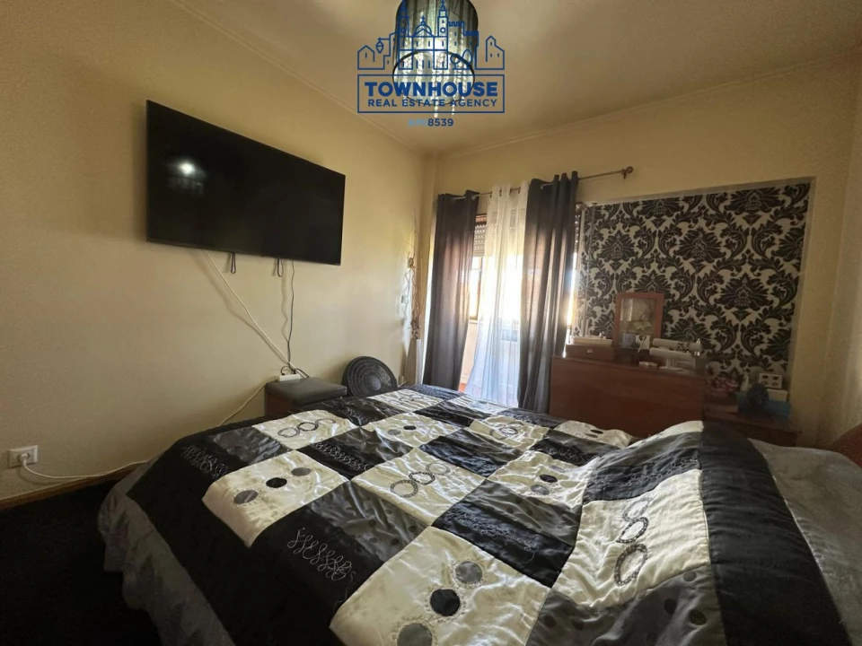 Apartamento T3 para Venda em Almada, Cova da Piedade, Pragal e Cacilhas Foto 16
