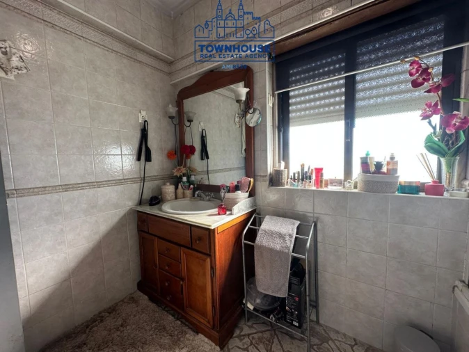 Apartamento T3 para Venda em Almada, Cova da Piedade, Pragal e Cacilhas Foto 31
