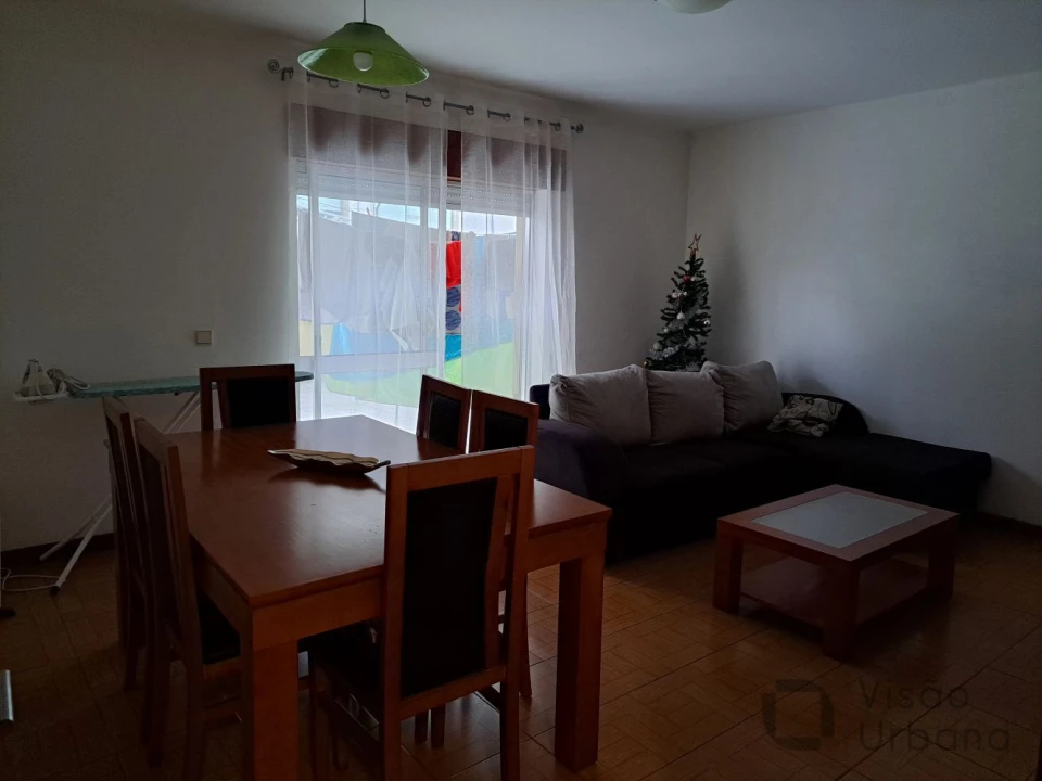Apartamento T2 para Venda em Viseu Foto 5