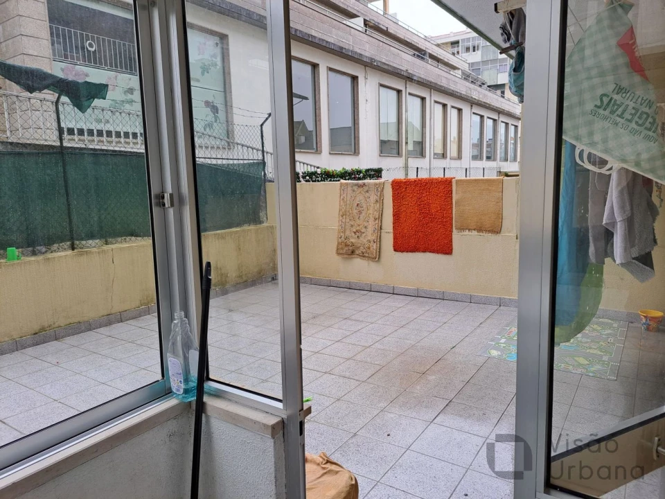 Apartamento T2 para Venda em Viseu Foto 12