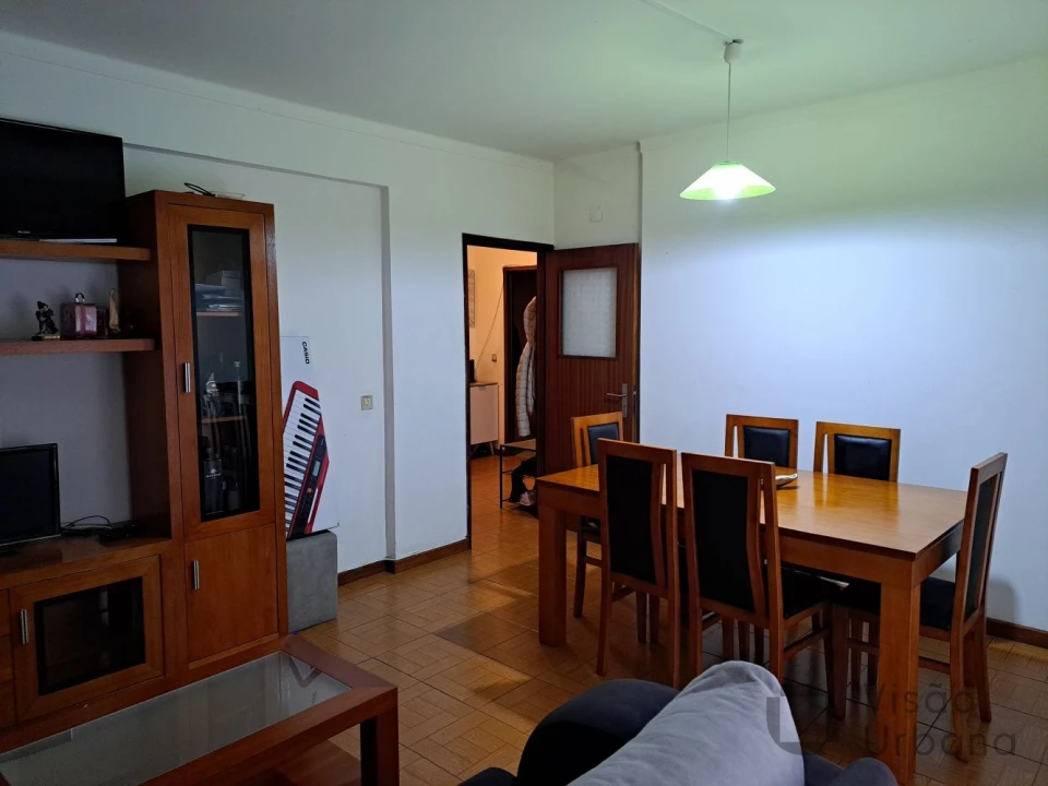 Apartamento T2 para Venda em Viseu Foto 6
