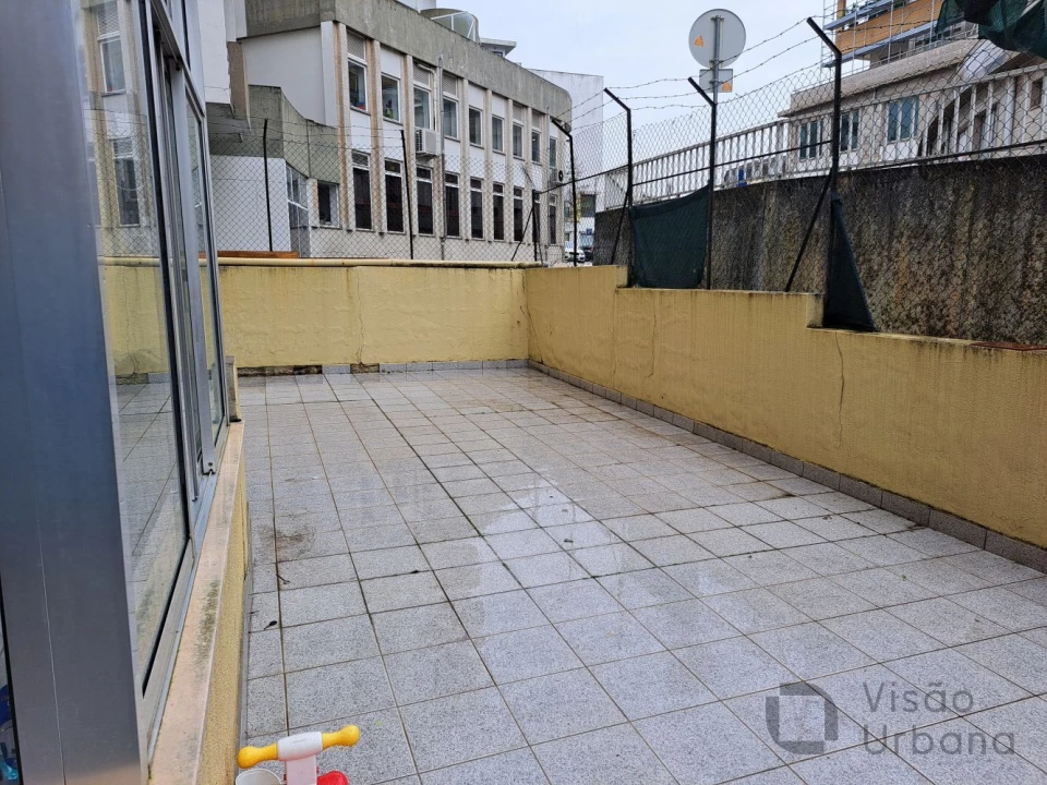 Apartamento T2 para Venda em Viseu Foto 1