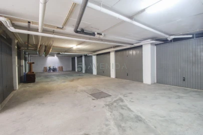 Garagem para Venda em Baixa da Banheira e Vale da Amoreira