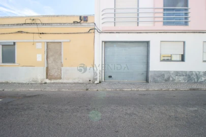 Garagem para Venda em Baixa da Banheira e Vale da Amoreira