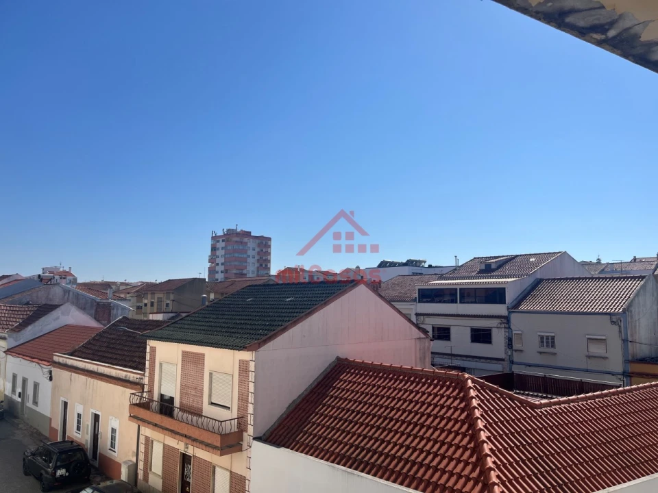 Apartamento T3 para Arrendamento em Bombarral e Vale Covo Foto 9