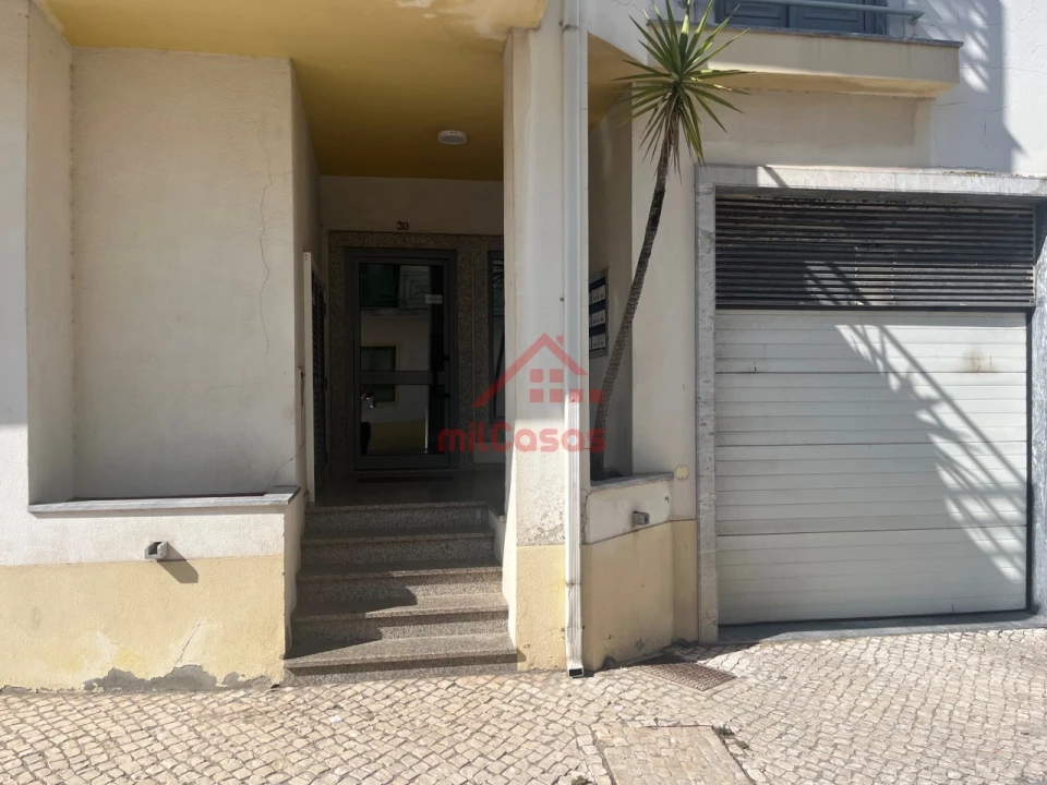 Apartamento T3 para Arrendamento em Bombarral e Vale Covo Foto 27