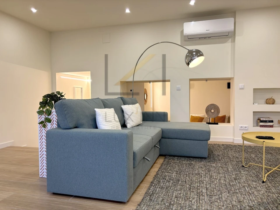Apartamento T1 para Venda em Carcavelos e Parede Foto 2