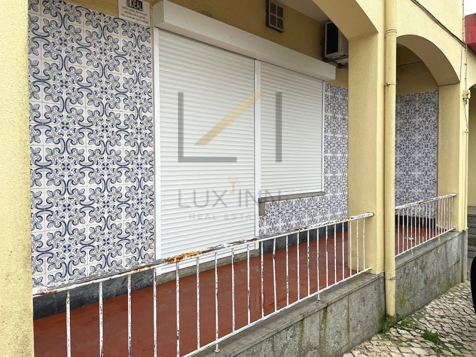 Apartamento T1 para Venda em Carcavelos e Parede Foto 16