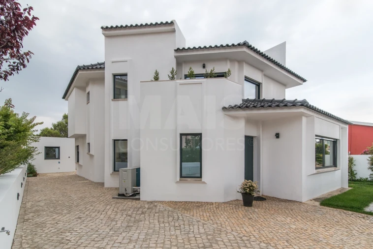Moradia T4 para Venda em Cascais e Estoril Foto 11