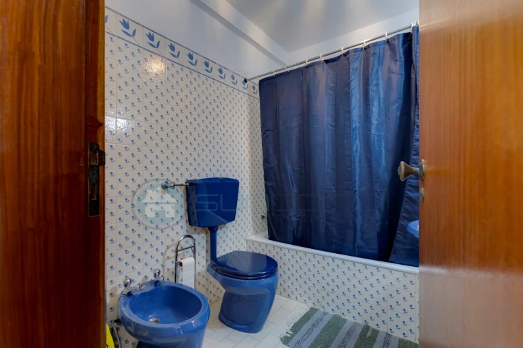 Apartamento T1 para Venda em Luz Foto 17
