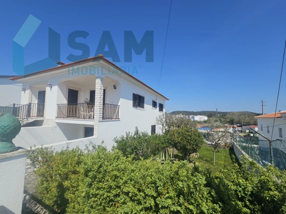 Moradia T2 para Venda em Santa Maria, São Pedro e Matacães Foto 6