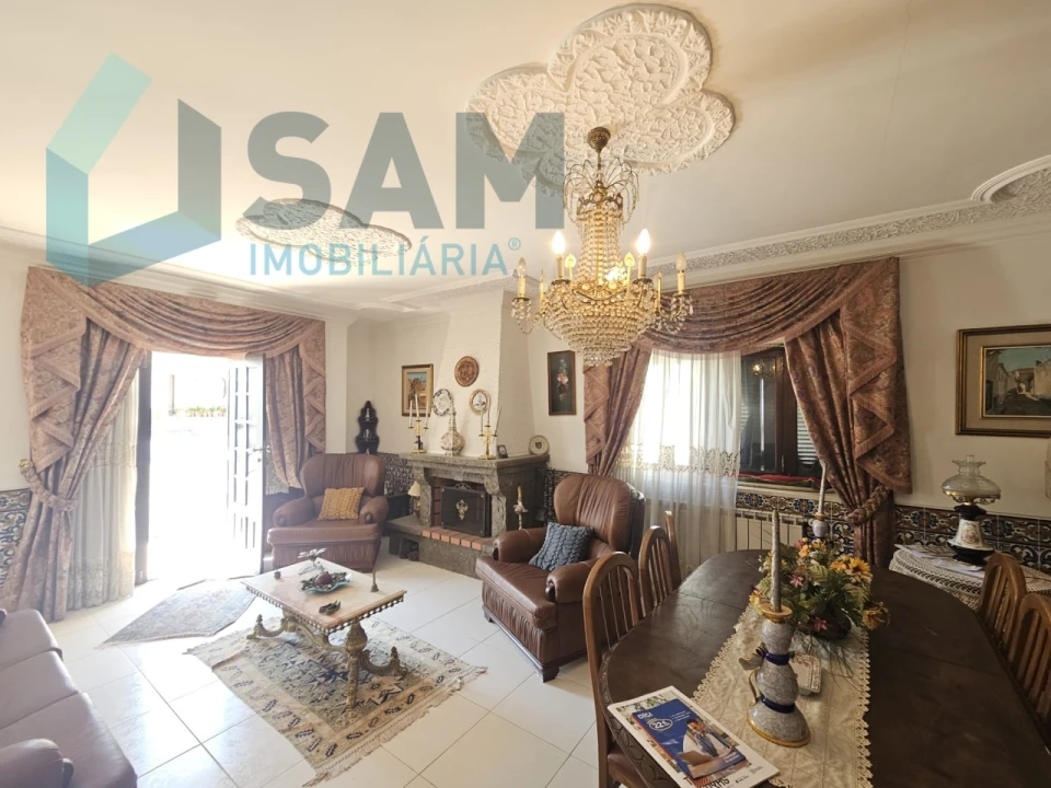 Moradia T2 para Venda em Santa Maria, São Pedro e Matacães Foto 13