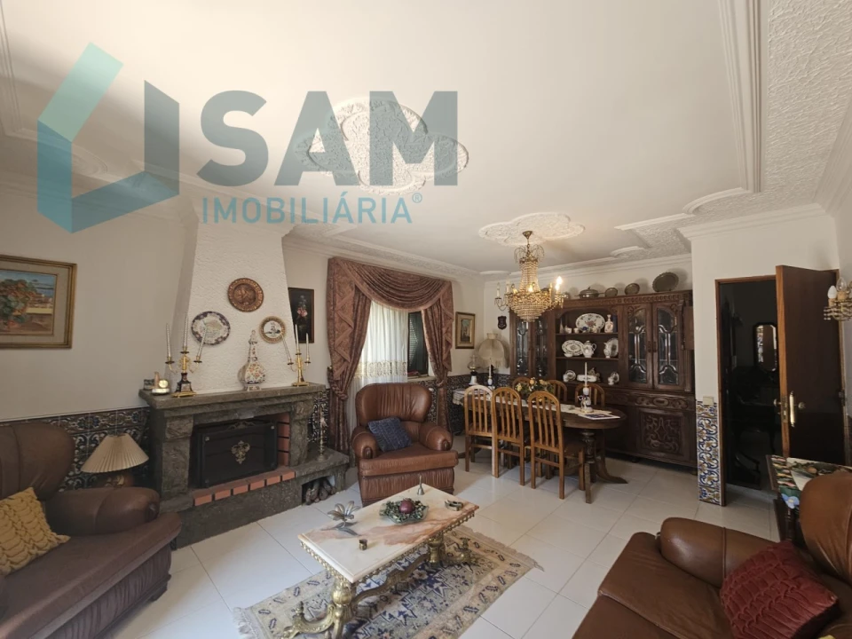 Moradia T2 para Venda em Santa Maria, São Pedro e Matacães Foto 12