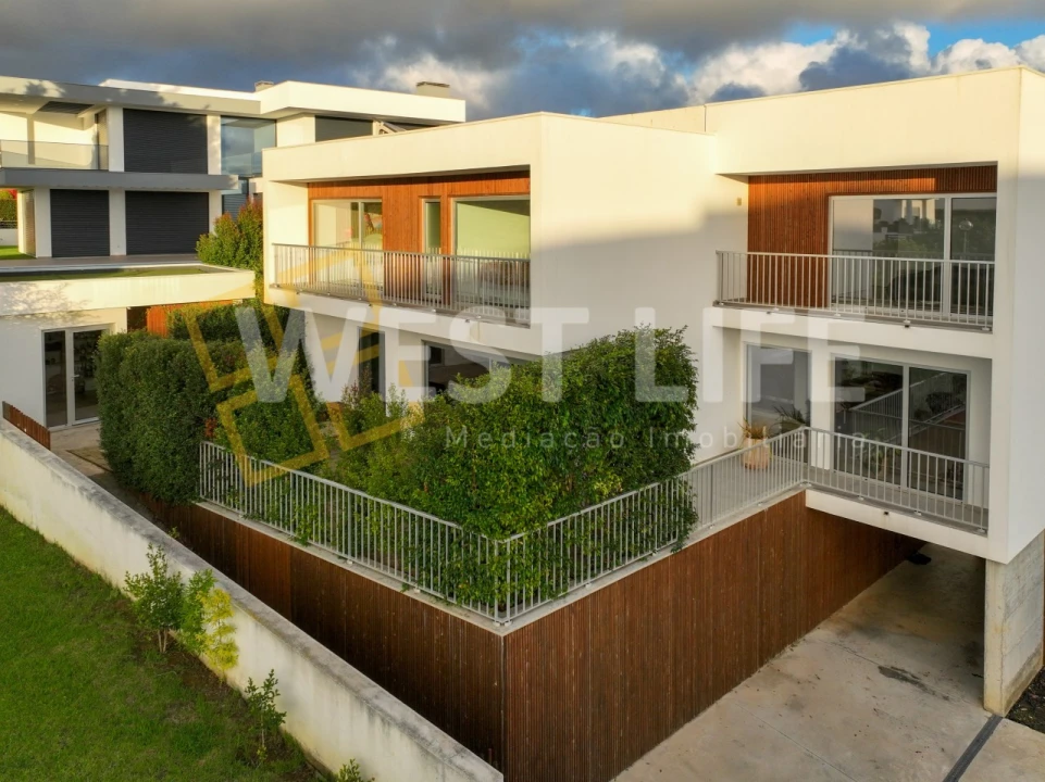Moradia T4 para Venda em Ericeira Foto 4