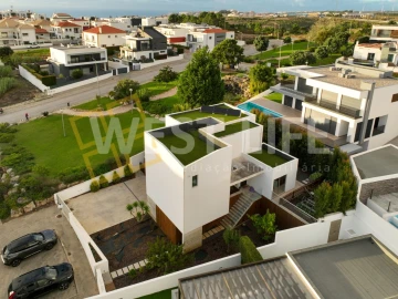 Moradia T4 para Venda em Ericeira
