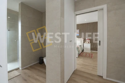 Moradia T4 para Venda em Ericeira