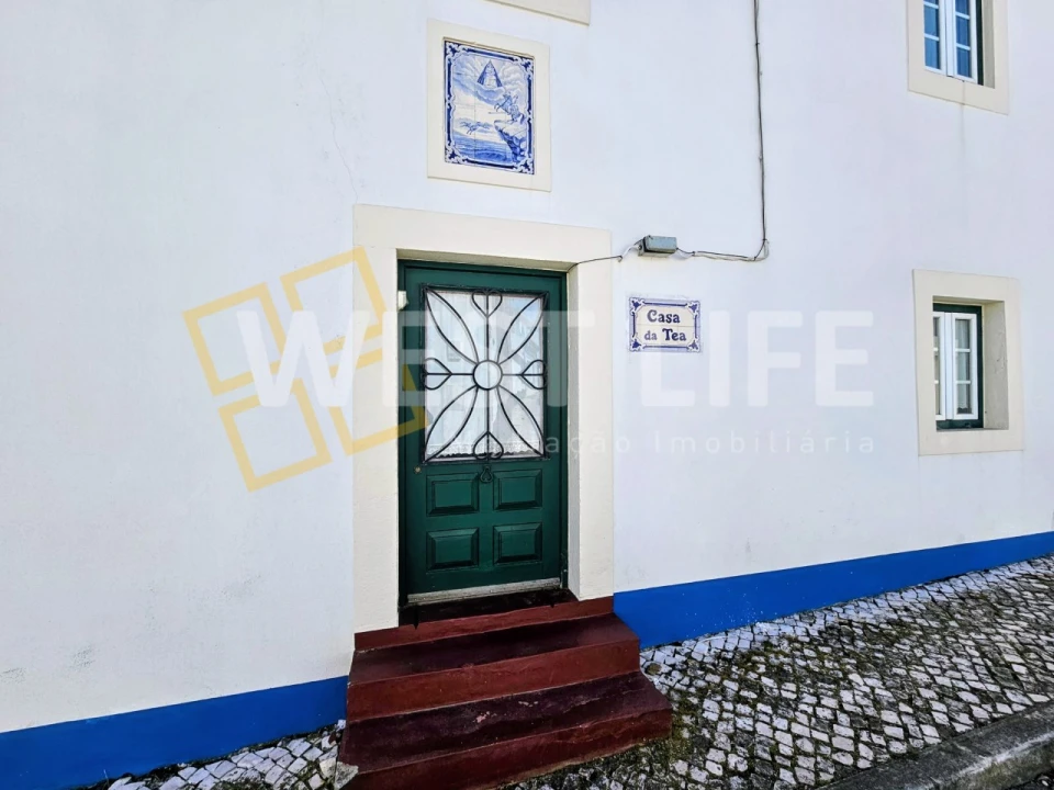 Moradia T4 para Venda em Encarnação Foto 4