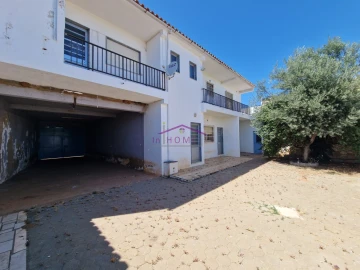 Moradia T6 para Venda em Paderne