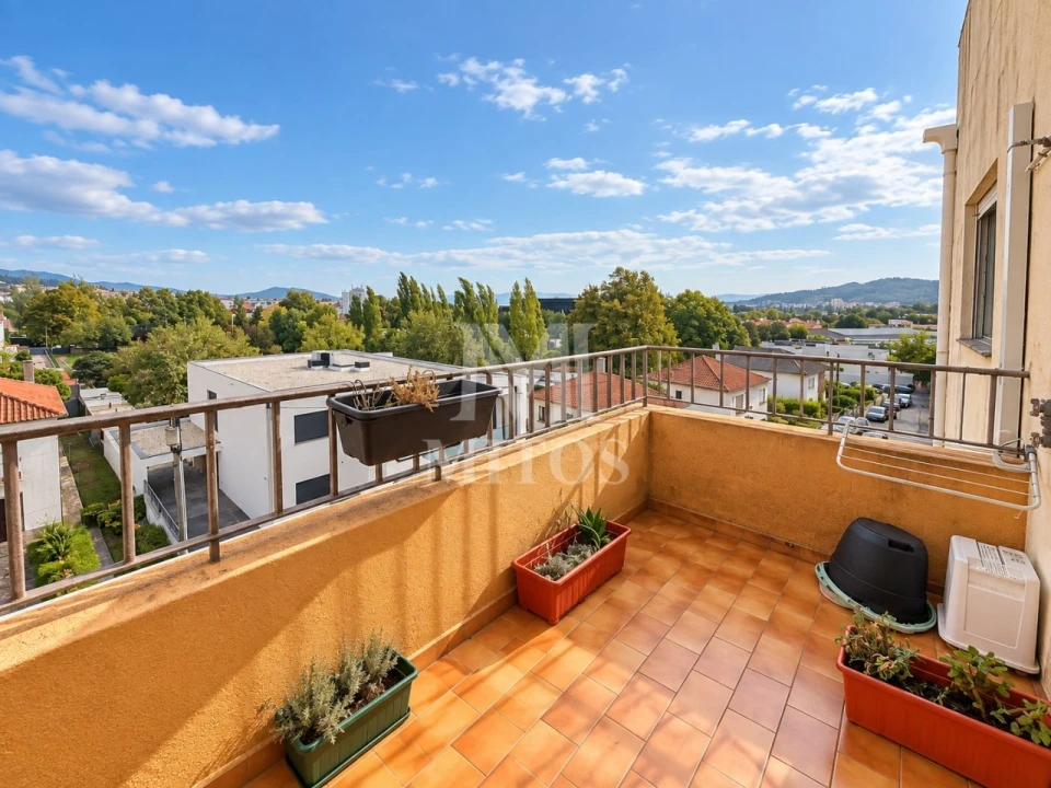 Apartamento T1 para Arrendamento em Santa Maria Maior e Monserrate e Meadela Foto 7