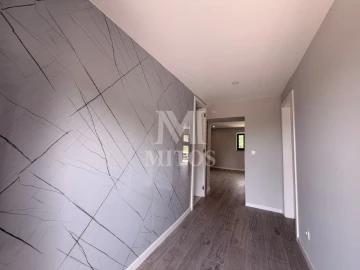 Moradia T2 para Venda em Vila de Punhe