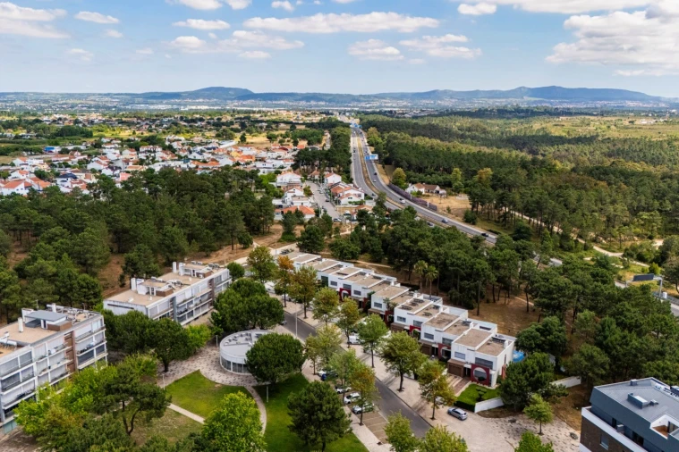 Moradia T4 para Venda em Santo Antonio da Charneca Foto 31