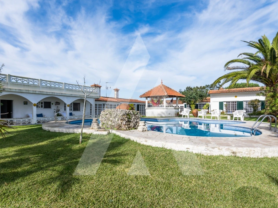 Moradia T4 para Venda em Ovar, São João, Arada e São Vicente de Pereira Jusã Foto 1