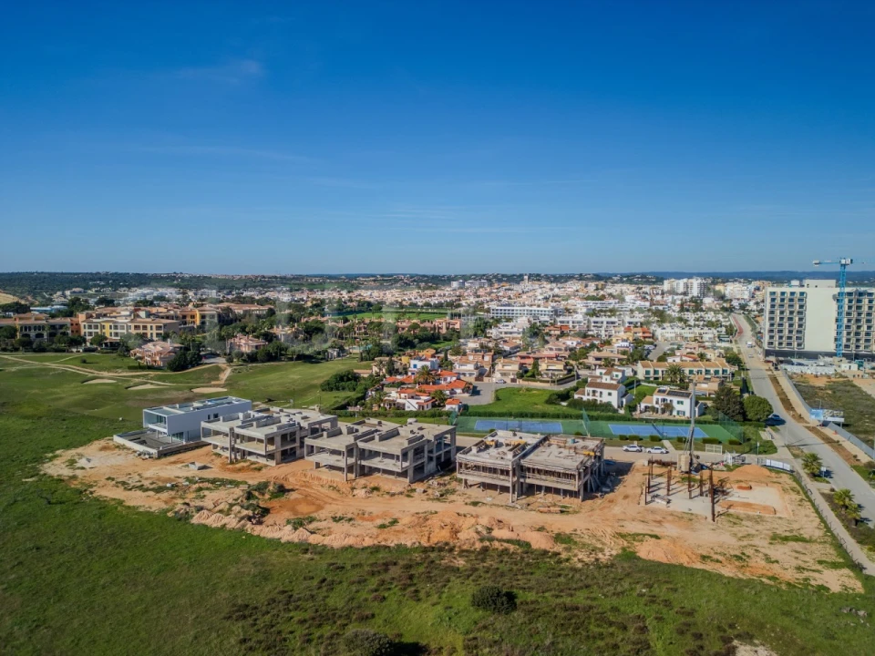 Moradia T4 para Venda em Lagos (São Sebastião e Santa Maria) Foto 29