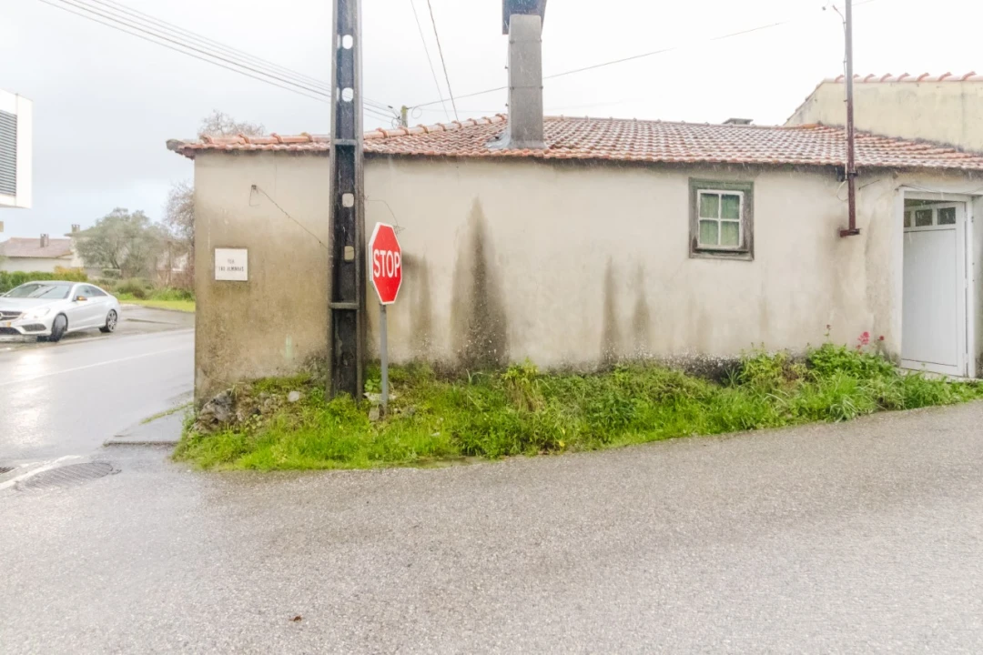 Moradia T2 para Venda em Souto da Carpalhosa e Ortigosa Foto 3