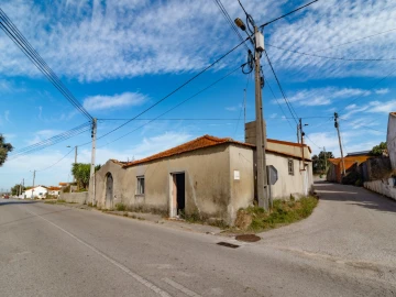Moradia T2 para Venda em Souto da Carpalhosa e Ortigosa