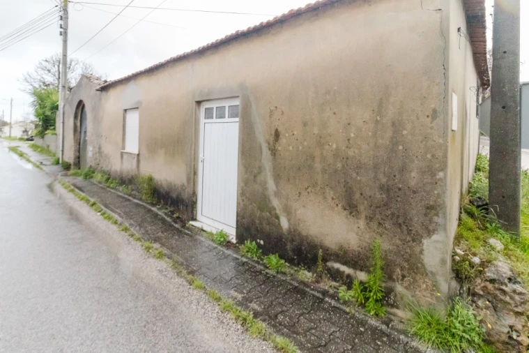 Moradia T2 para Venda em Souto da Carpalhosa e Ortigosa Foto 4