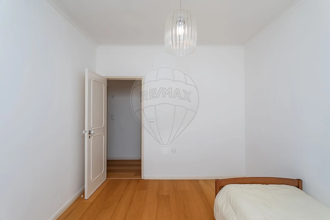 Apartamento T2 para Venda em São Domingos de Rana Foto 22