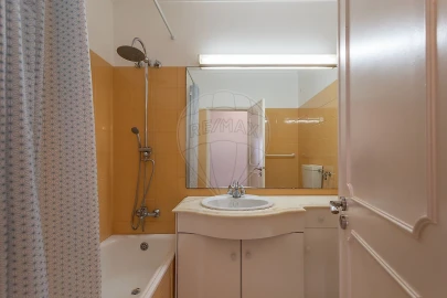 Apartamento T2 para Venda em São Domingos de Rana