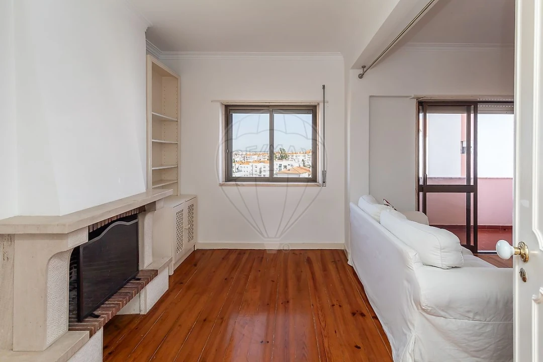Apartamento T2 para Venda em São Domingos de Rana Foto 11