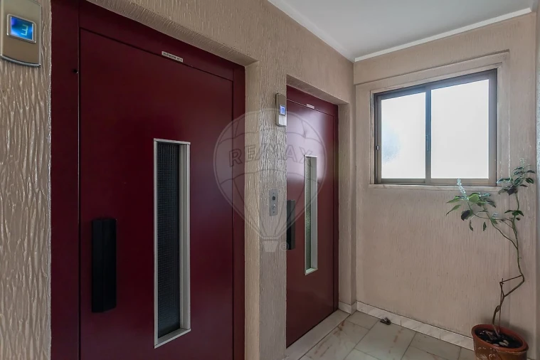 Apartamento T2 para Venda em São Domingos de Rana Foto 31