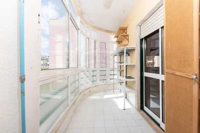Apartamento T3 para Arrendamento em Arruda dos Vinhos