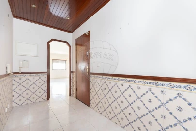 Apartamento T3 para Arrendamento em Arruda dos Vinhos