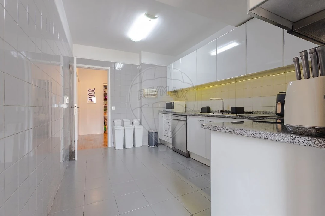 Apartamento T2 para Venda em Pedrouços Foto 18