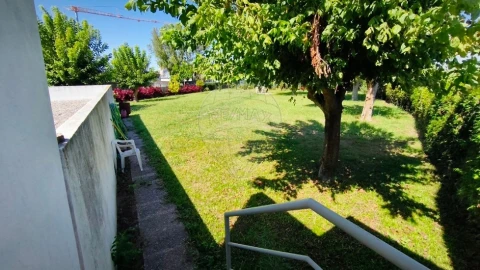 Apartamento T2 para Venda em Pedrouços