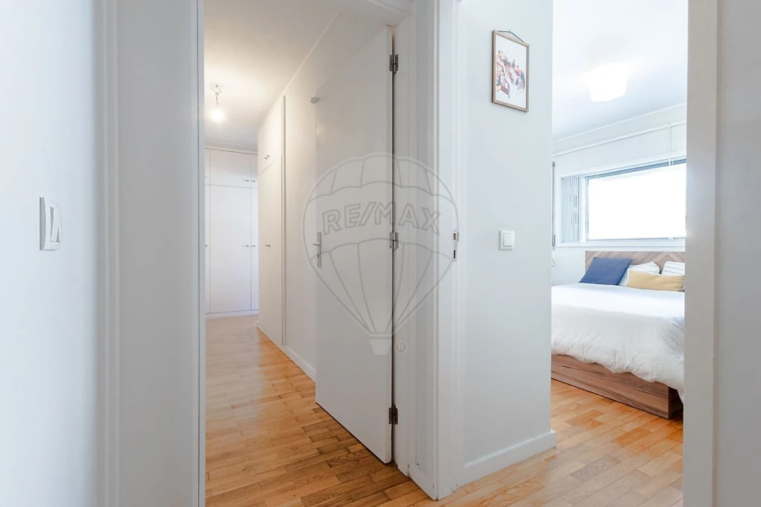 Apartamento T2 para Venda em Pedrouços Foto 7