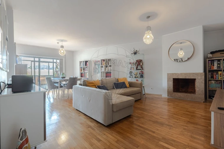 Apartamento T2 para Venda em Pedrouços Foto 13