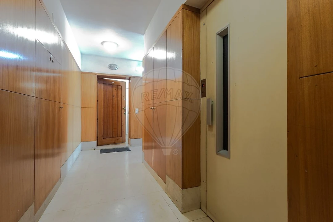 Apartamento T2 para Venda em Pedrouços Foto 19