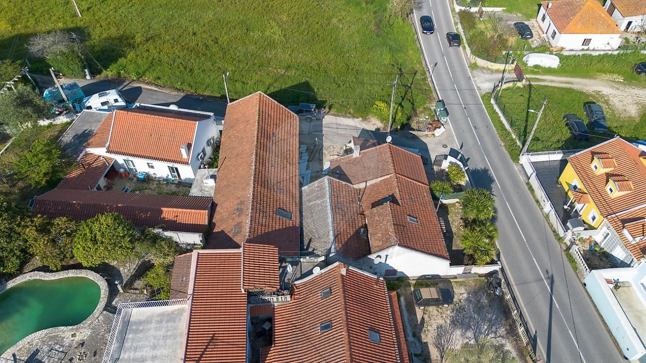 Moradia T2 para Venda em Carvoeira e Carmões Foto 11