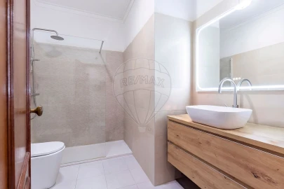 Apartamento T2 para Venda em Algueirão-Mem Martins