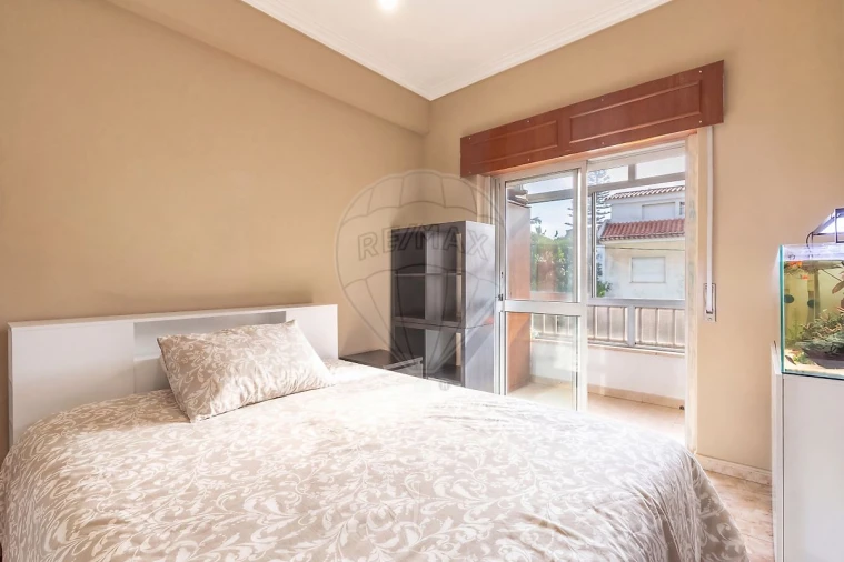 Apartamento T2 para Venda em Algueirão-Mem Martins Foto 8