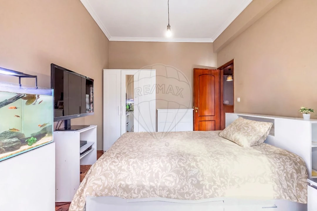 Apartamento T2 para Venda em Algueirão-Mem Martins Foto 9
