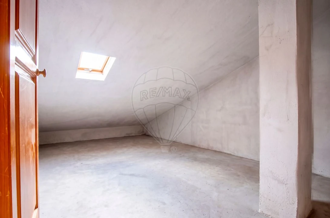 Apartamento T2 para Venda em Algueirão-Mem Martins Foto 16
